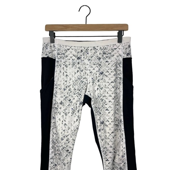 Lululemon Speed Tight II Unbreakable White Black Leggings Size 8 Gym Workout - Picture 6 of 12